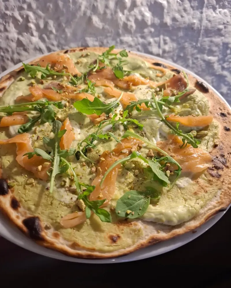 pizza avocat saumon